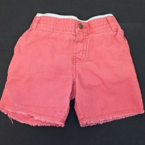 Red Pull On Shorts